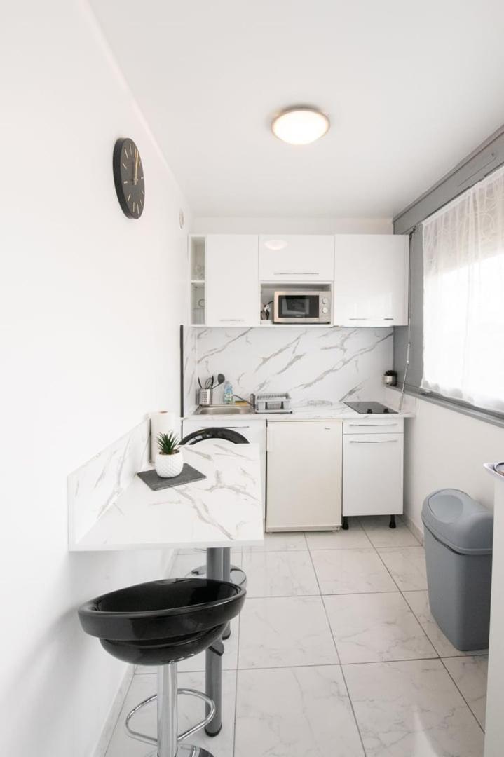Le Jasseron - Appartement Cosy Avec Garage Quartier Partdieu ليون المظهر الخارجي الصورة